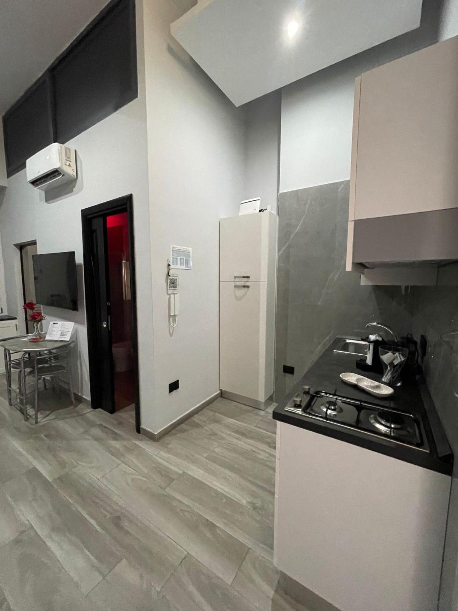 Giovi'S Apartments Castellammare di Stabia Εξωτερικό φωτογραφία